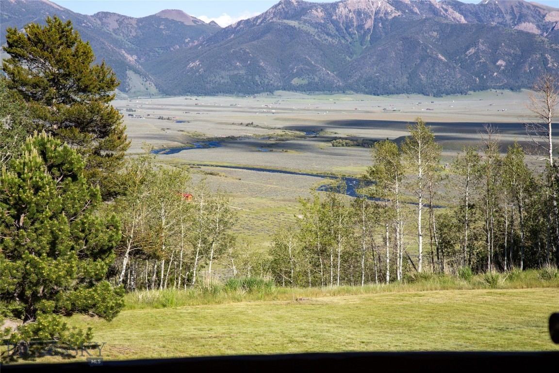376 Sundance Bench Road
