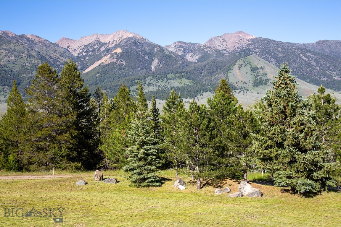 376 Sundance Bench Road