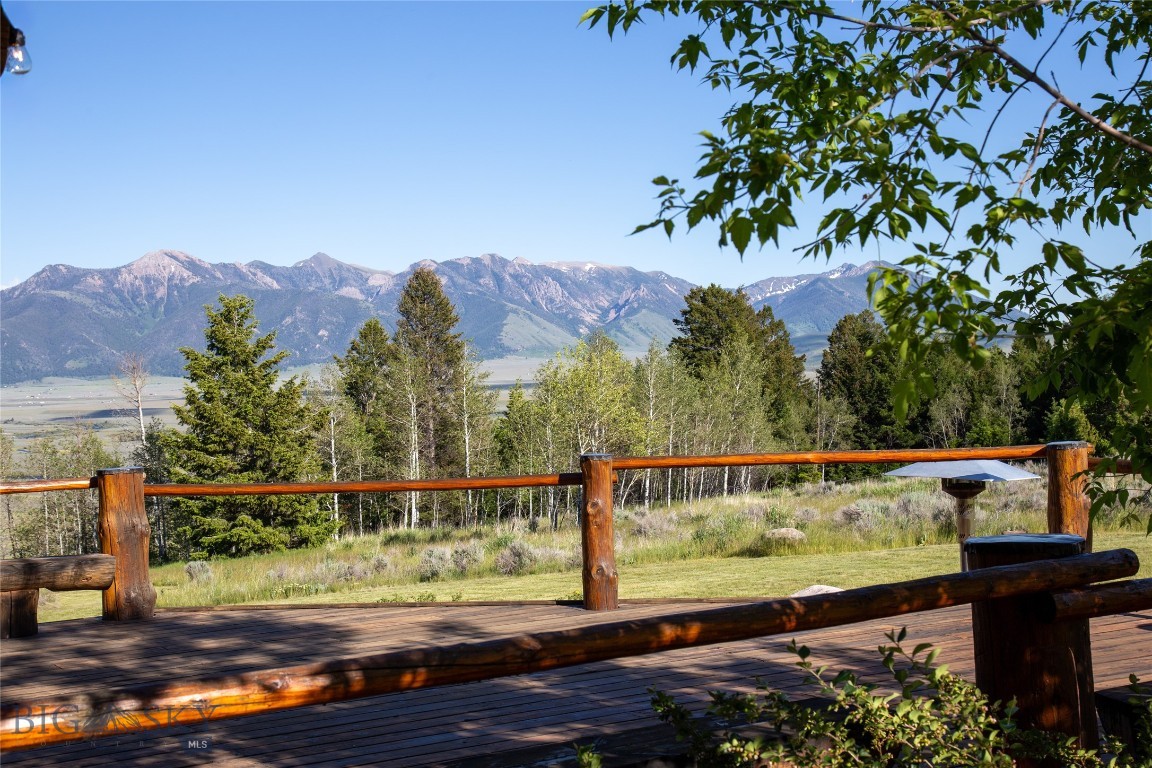 376 Sundance Bench Road