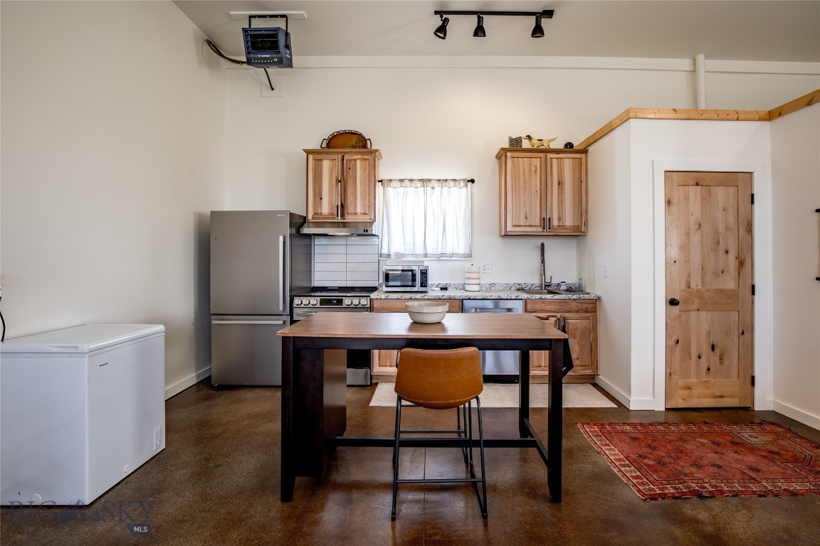 74 Sky View Drive