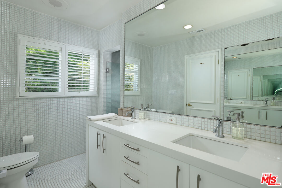 2701 Laurel Pass