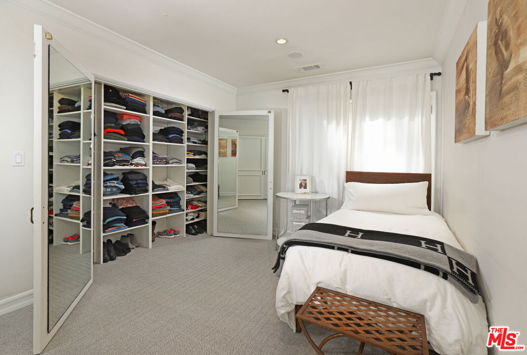 2701 Laurel Pass