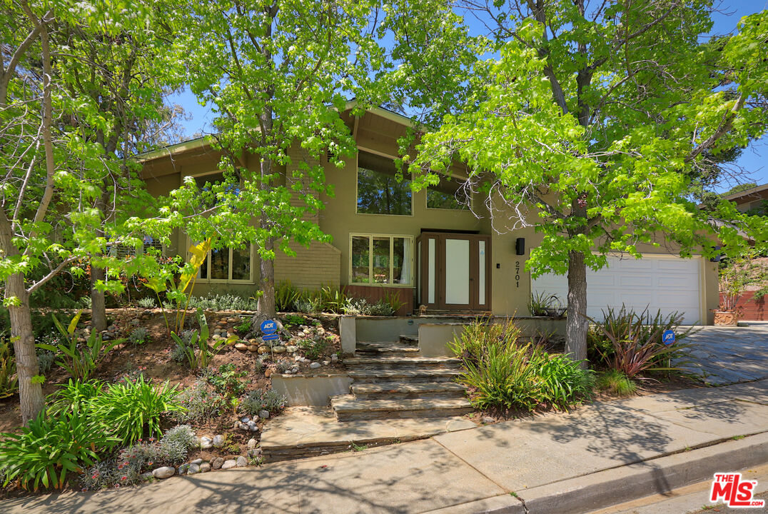 2701 Laurel Pass