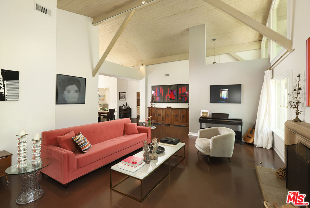 2701 Laurel Pass
