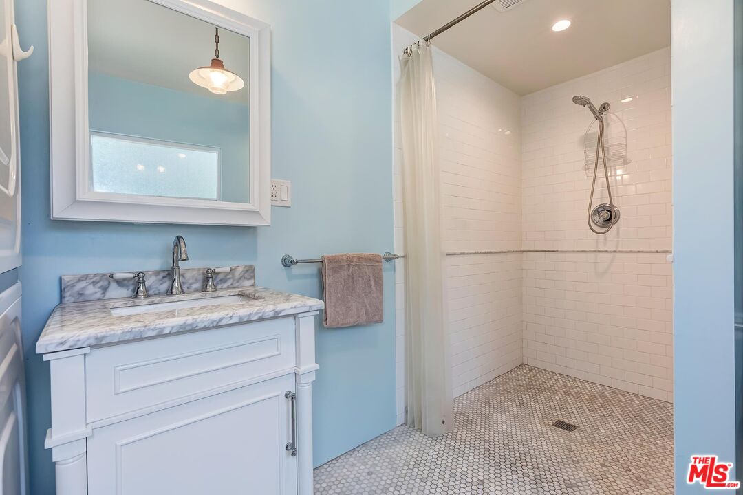929 Mesa Verde Rd
