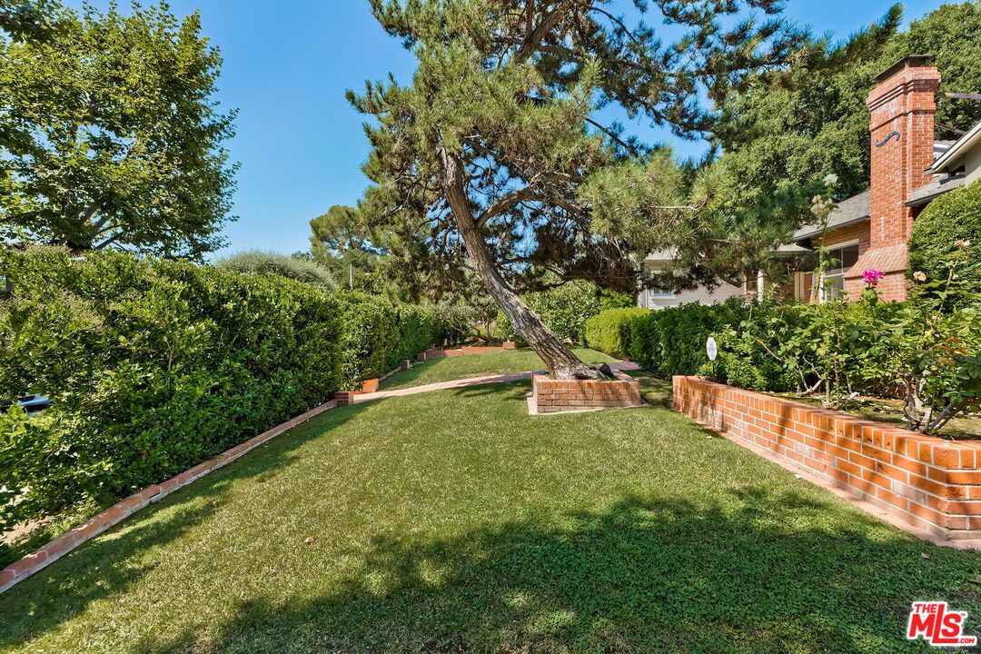 929 Mesa Verde Rd