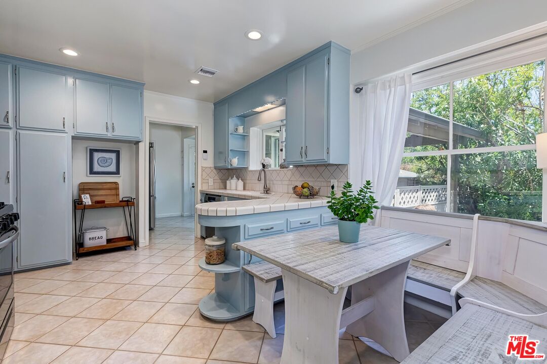929 Mesa Verde Rd