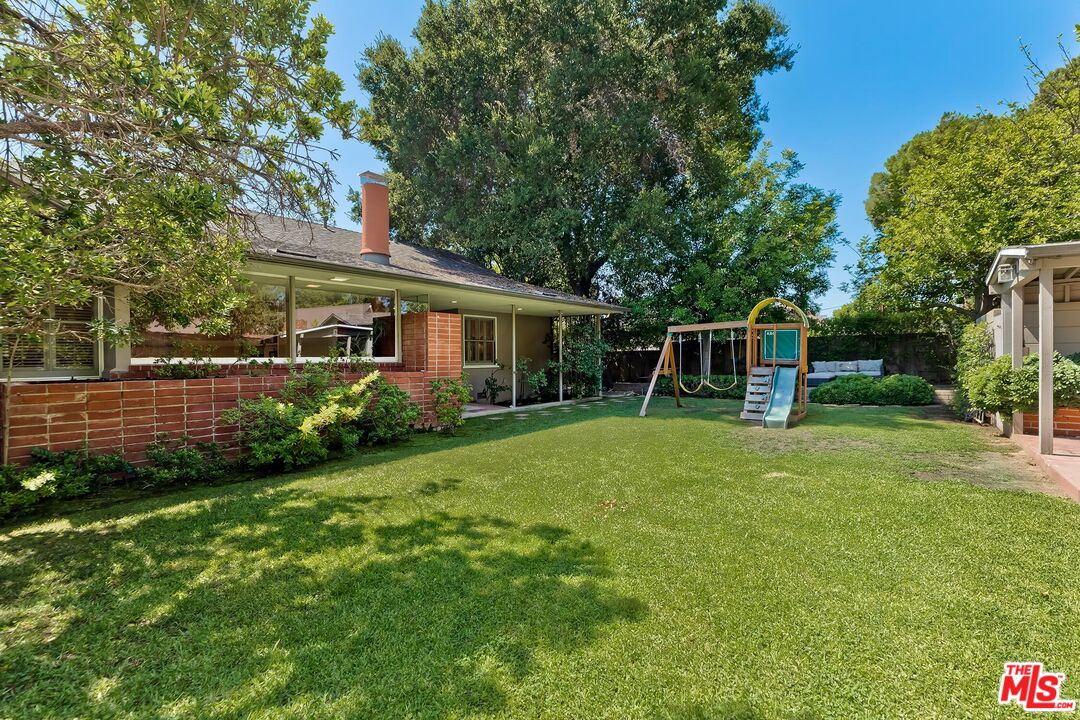 929 Mesa Verde Rd