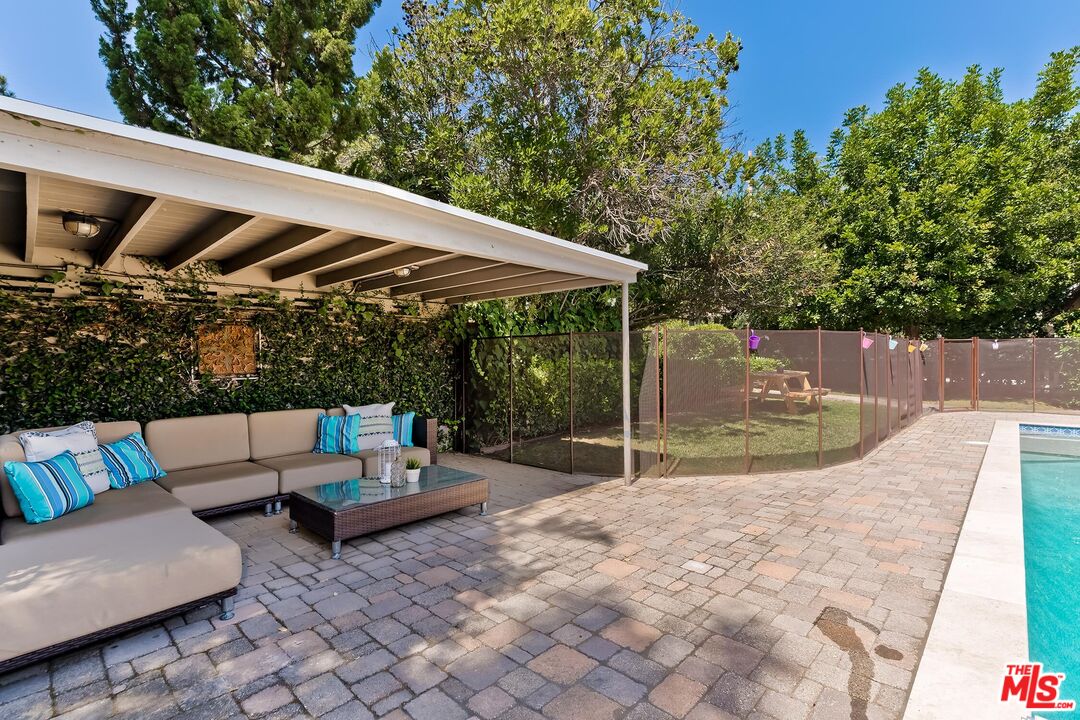 929 Mesa Verde Rd