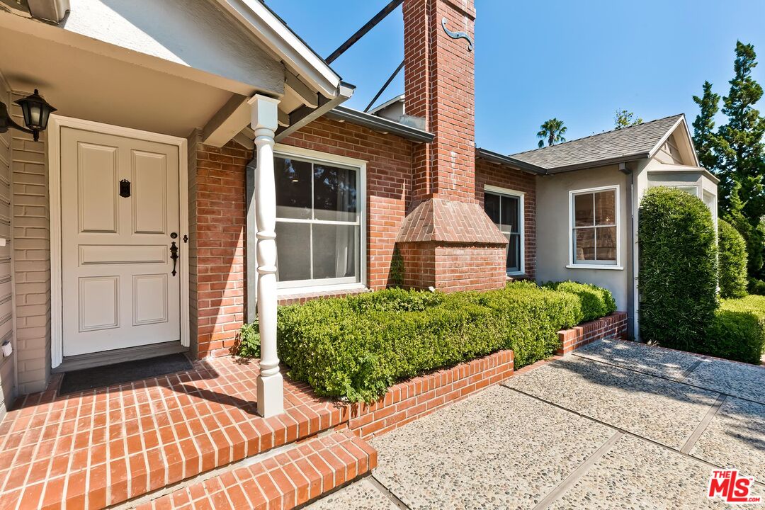 929 Mesa Verde Rd