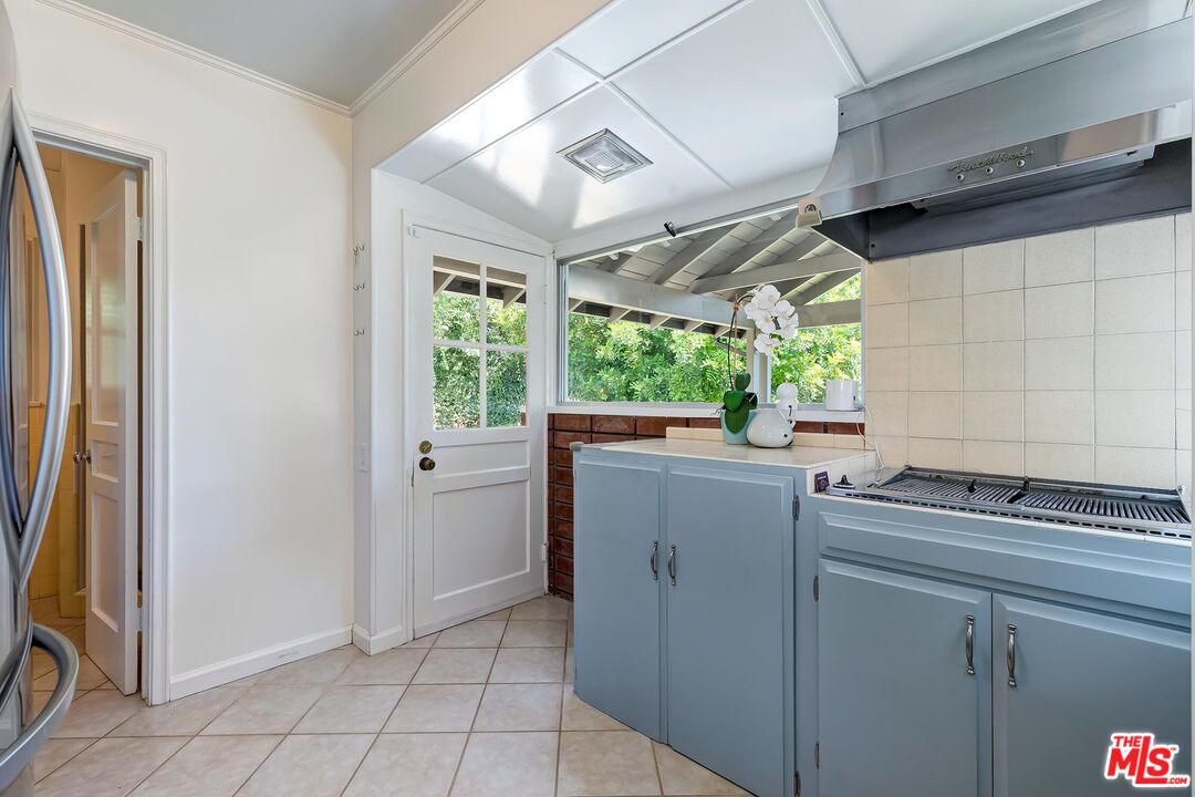 929 Mesa Verde Rd