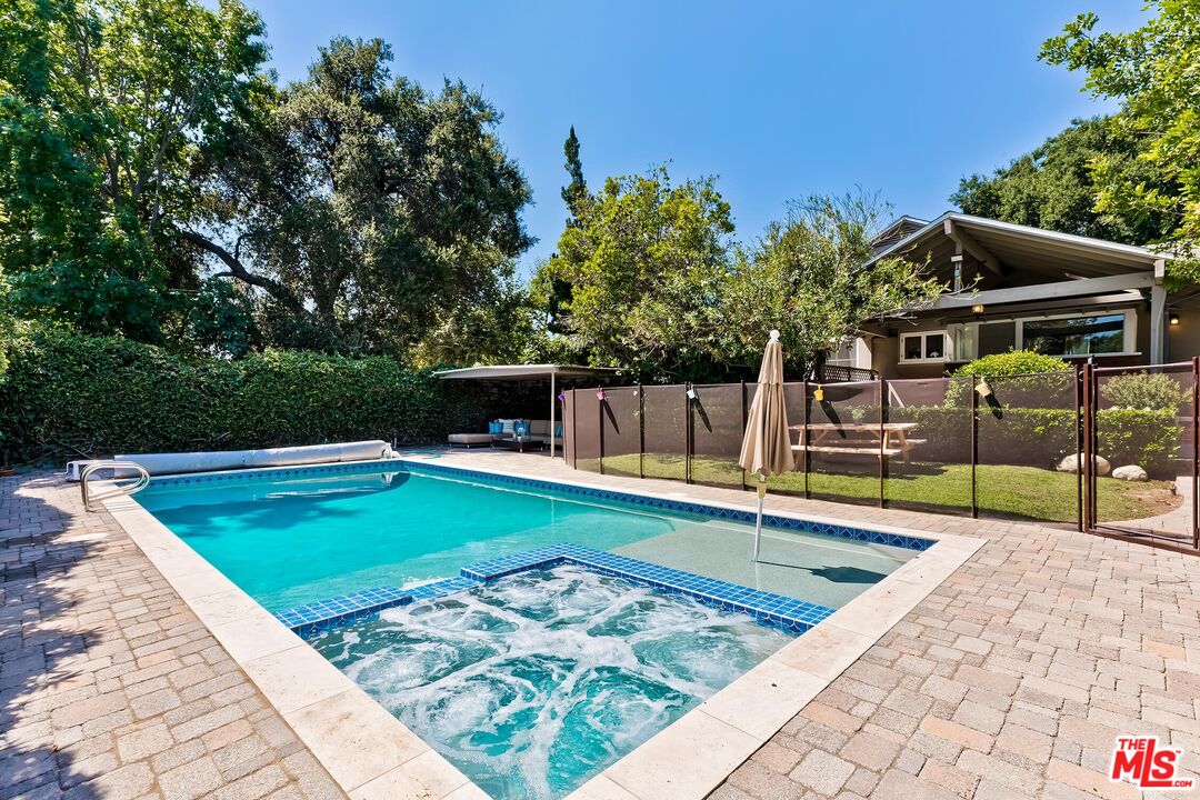 929 Mesa Verde Rd
