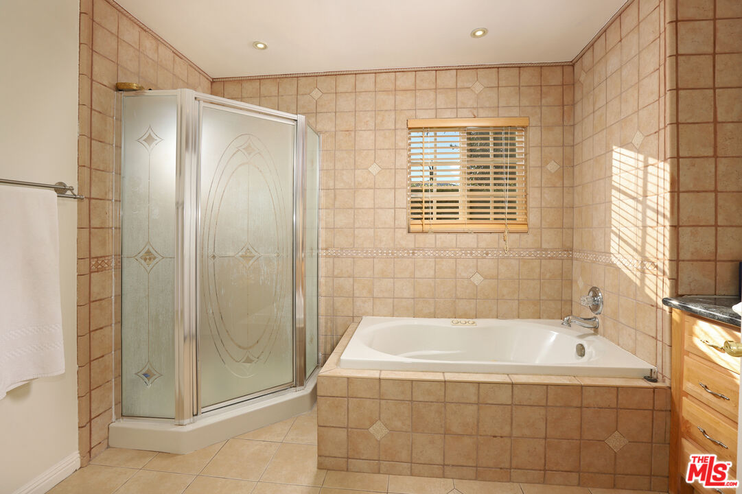 10429 Jordan Ave