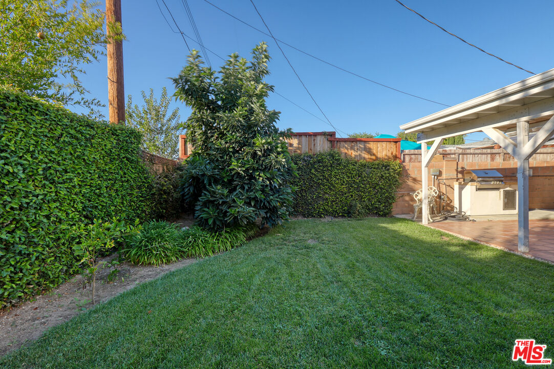 10429 Jordan Ave