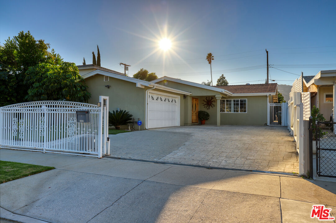10429 Jordan Ave