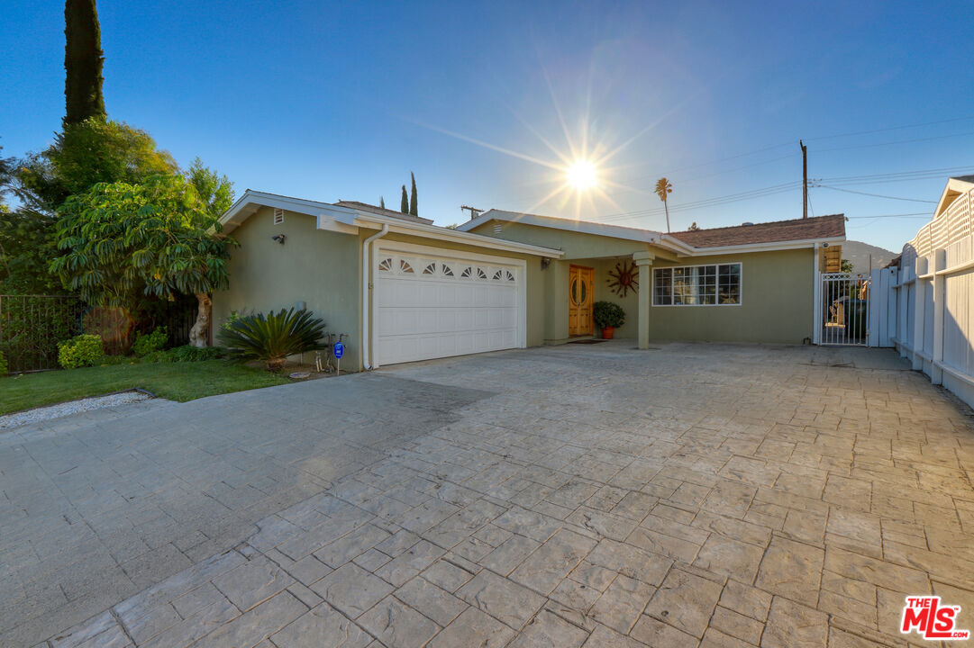 10429 Jordan Ave