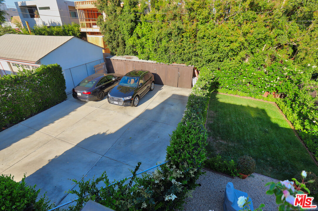626 N Kilkea Dr