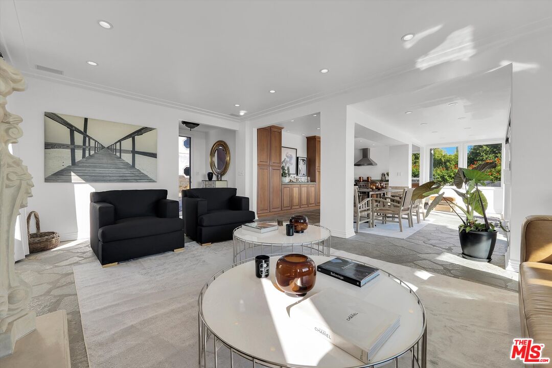 1300 Summitridge Dr