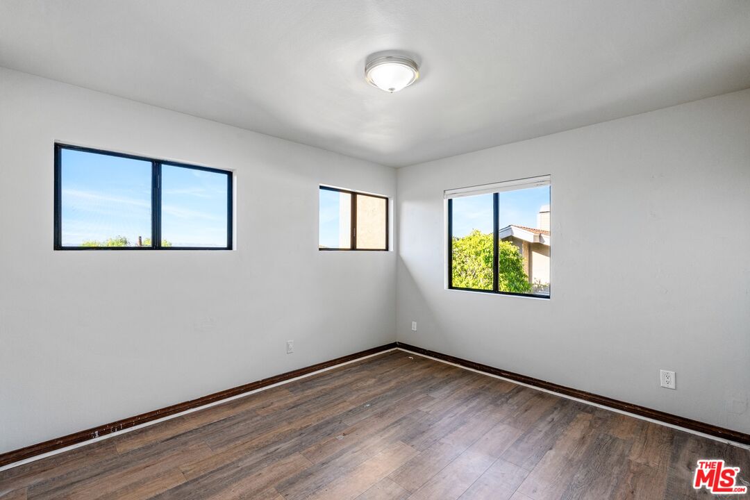 23620 Clover Trl
