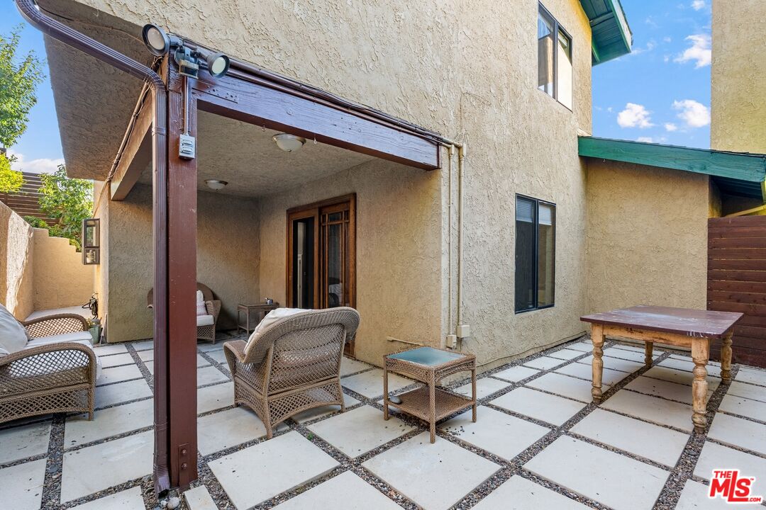 23620 Clover Trl
