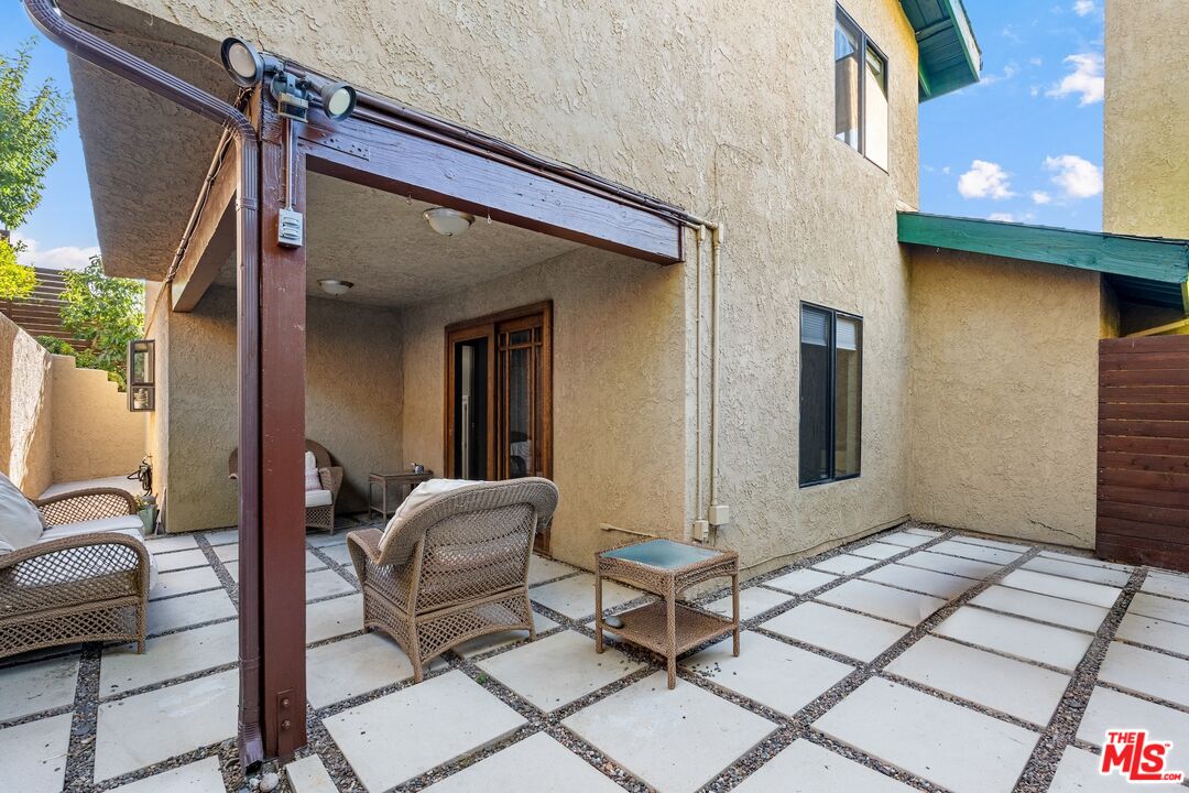 23620 Clover Trl