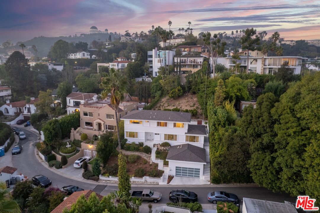 4799 Bonvue Ave