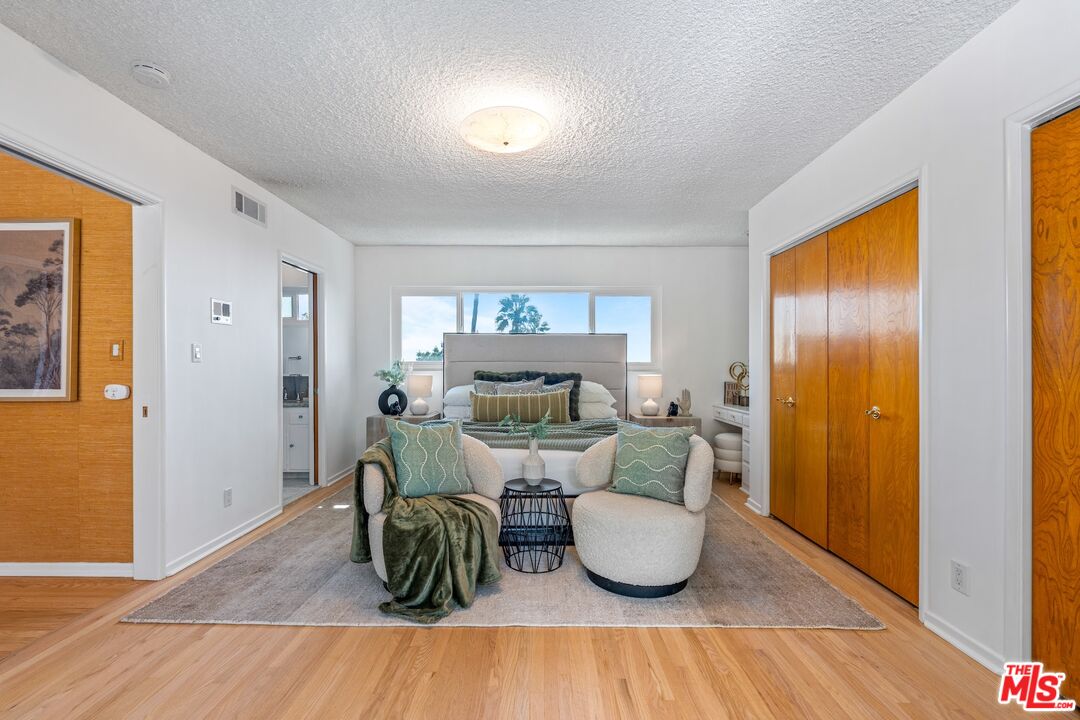4799 Bonvue Ave