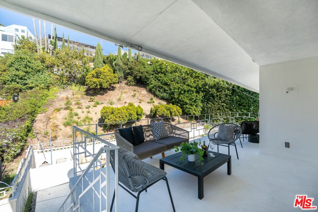4799 Bonvue Ave