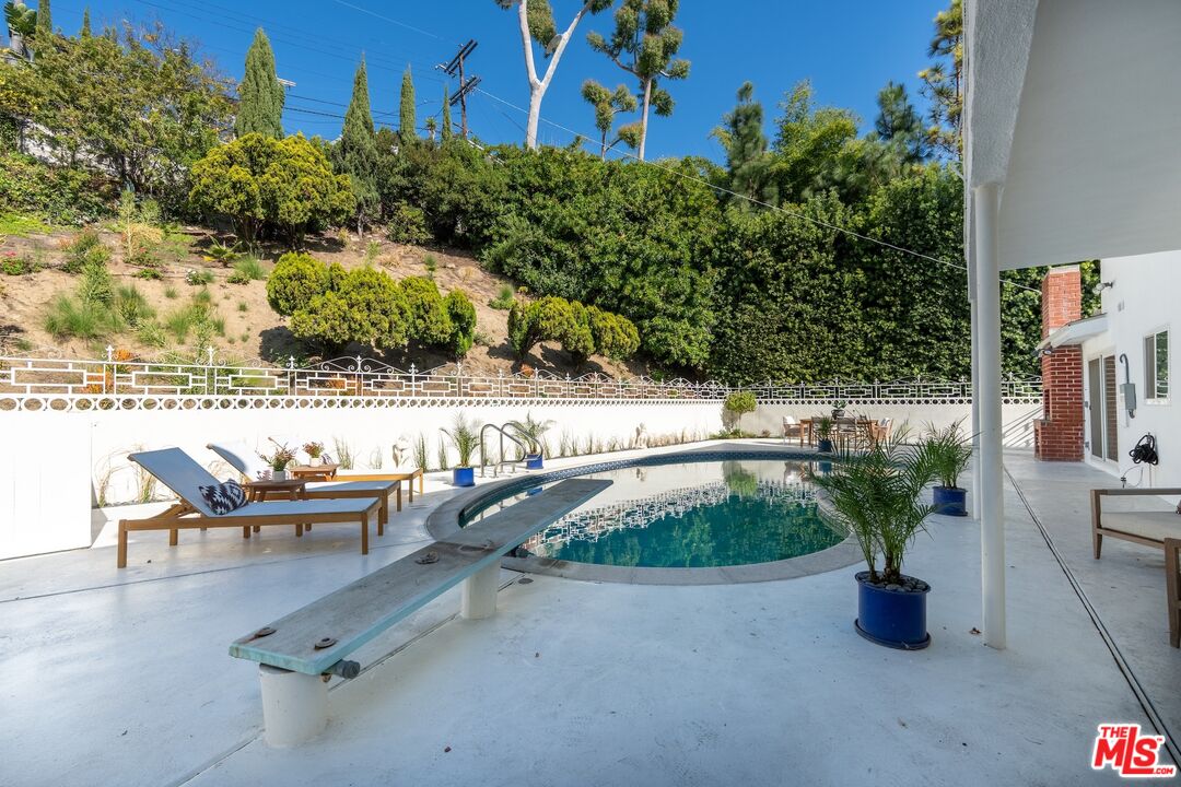 4799 Bonvue Ave
