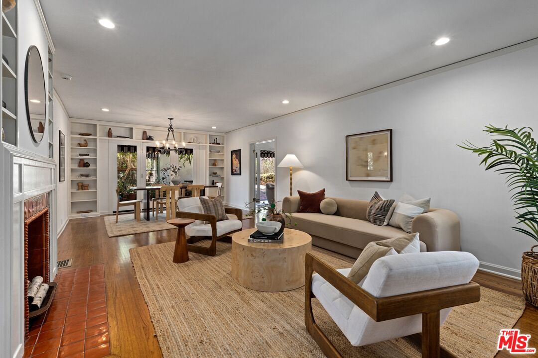 150 Arlington Dr