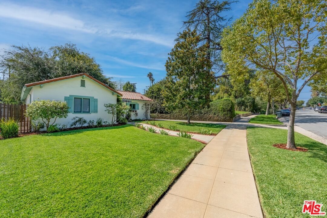 150 Arlington Dr