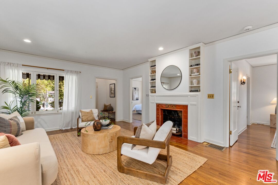 150 Arlington Dr