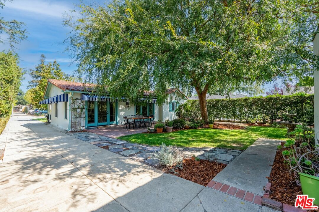 150 Arlington Dr