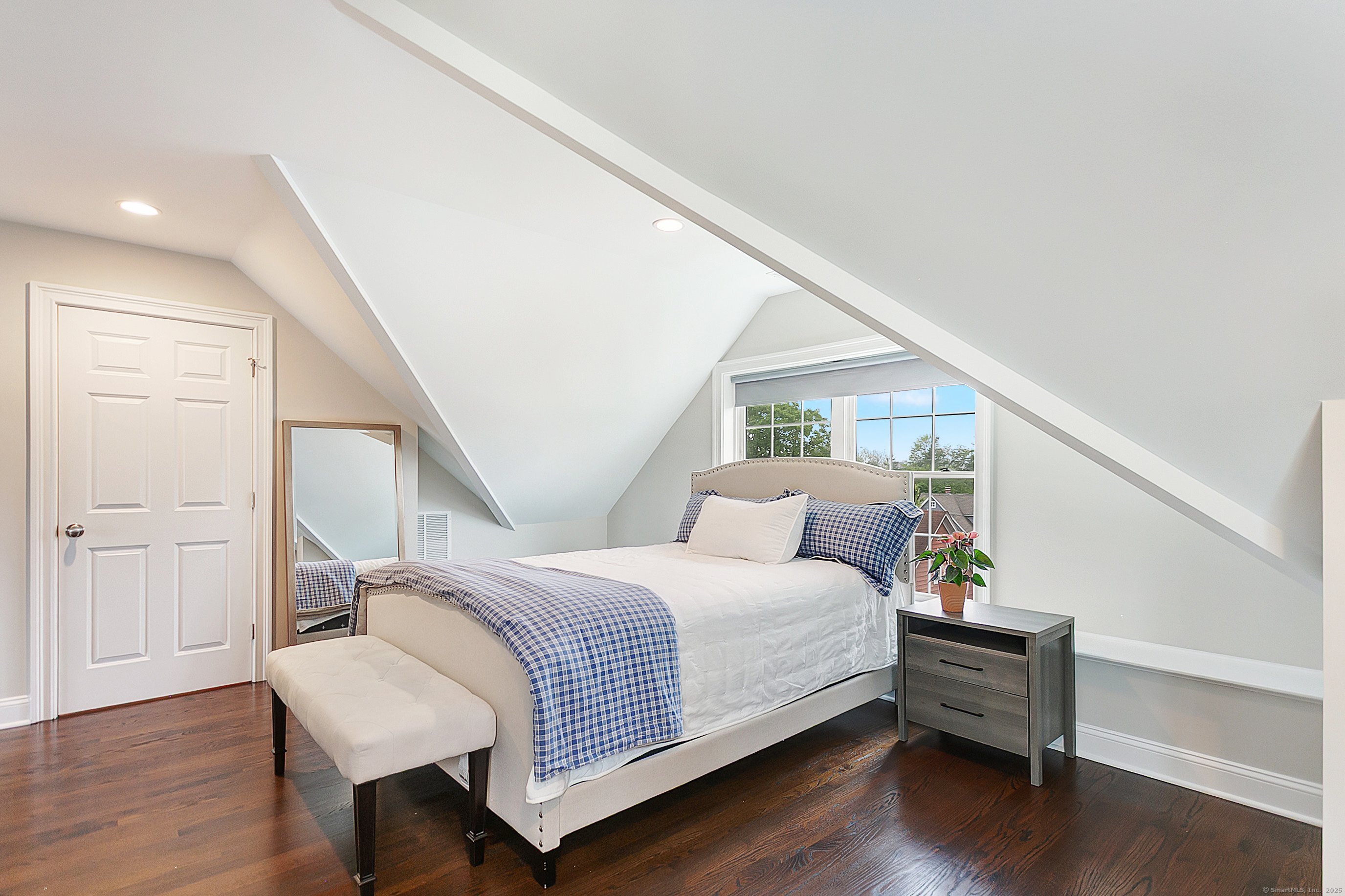 157 Brentwood Avenue 157