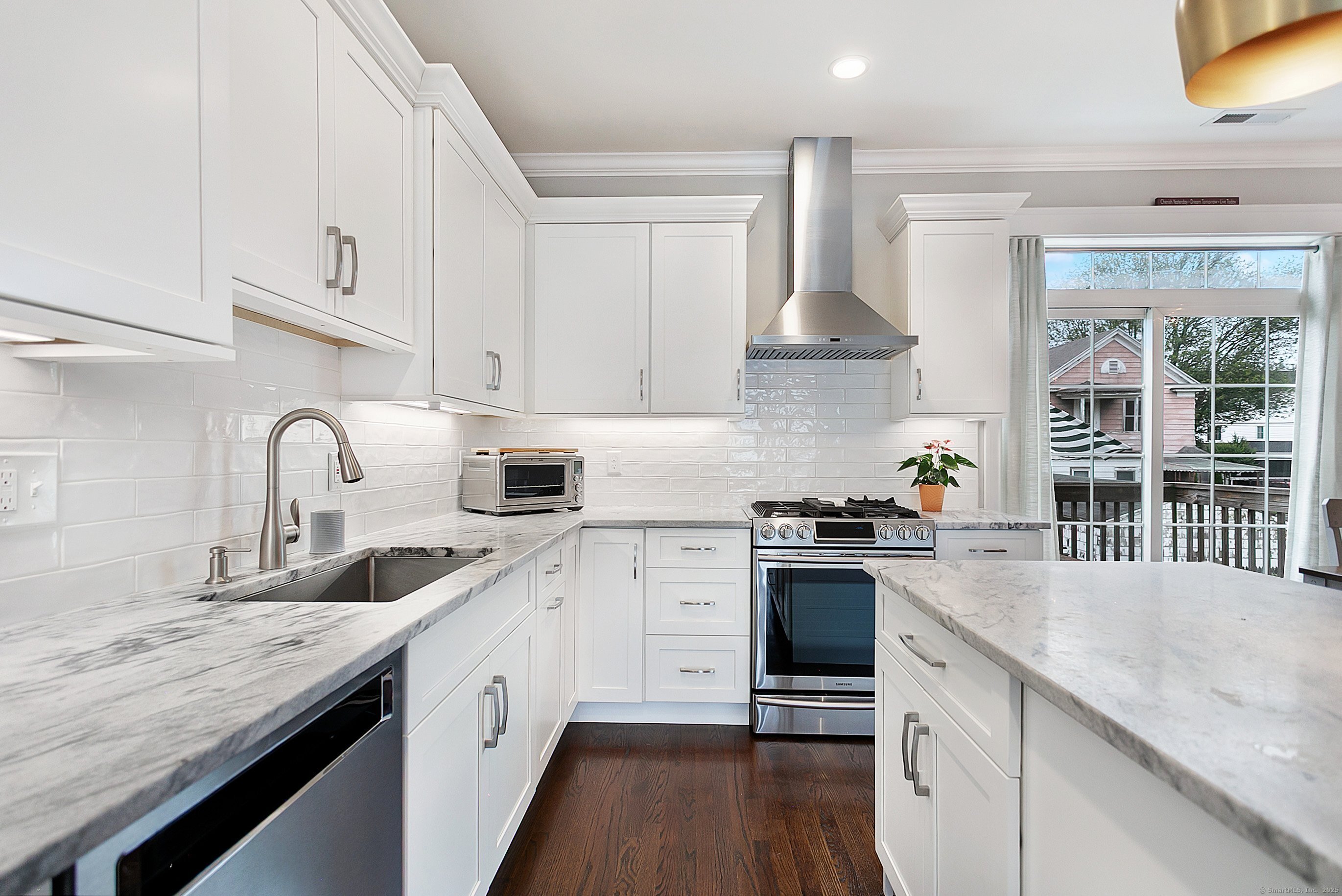 157 Brentwood Avenue 157