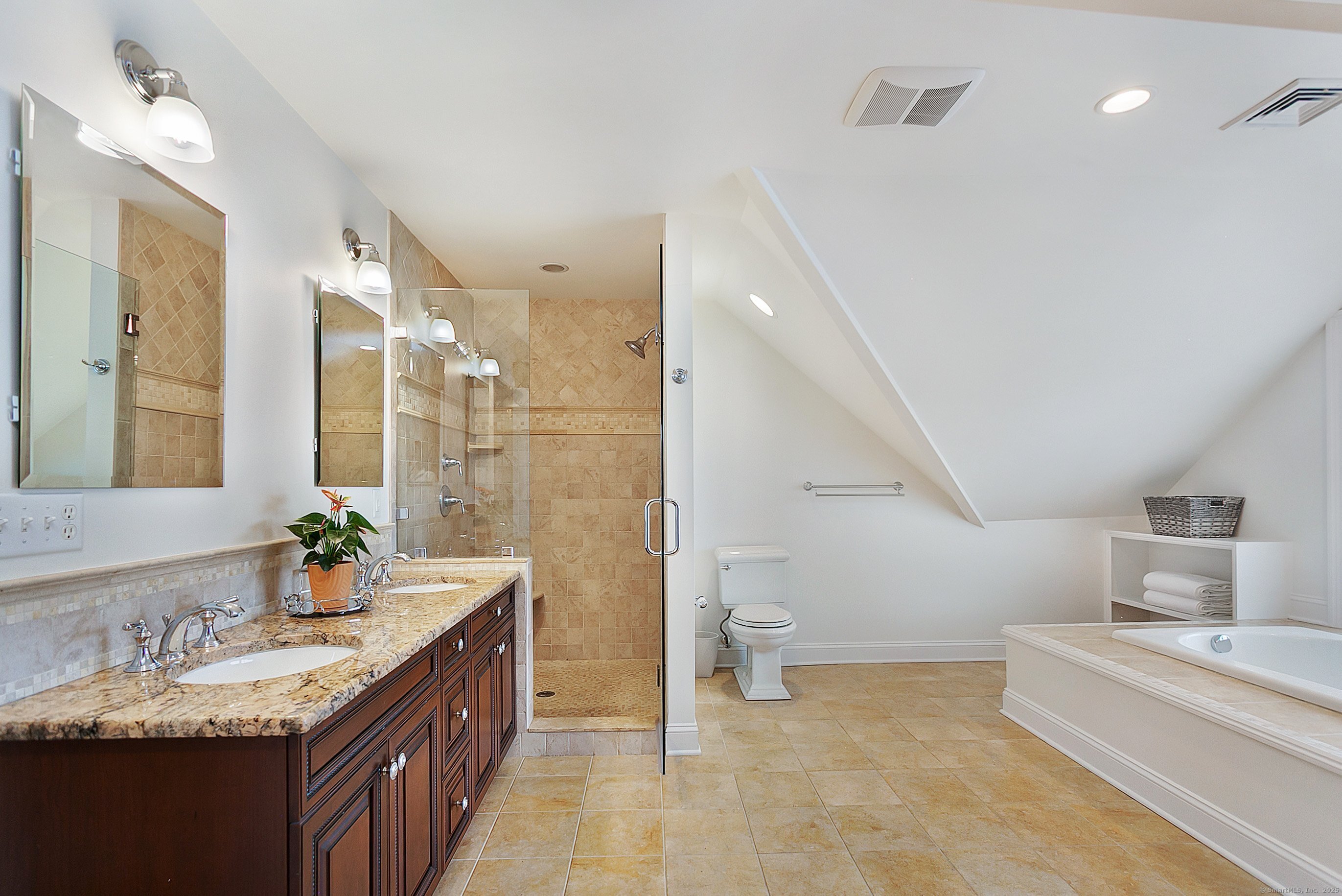 157 Brentwood Avenue 157