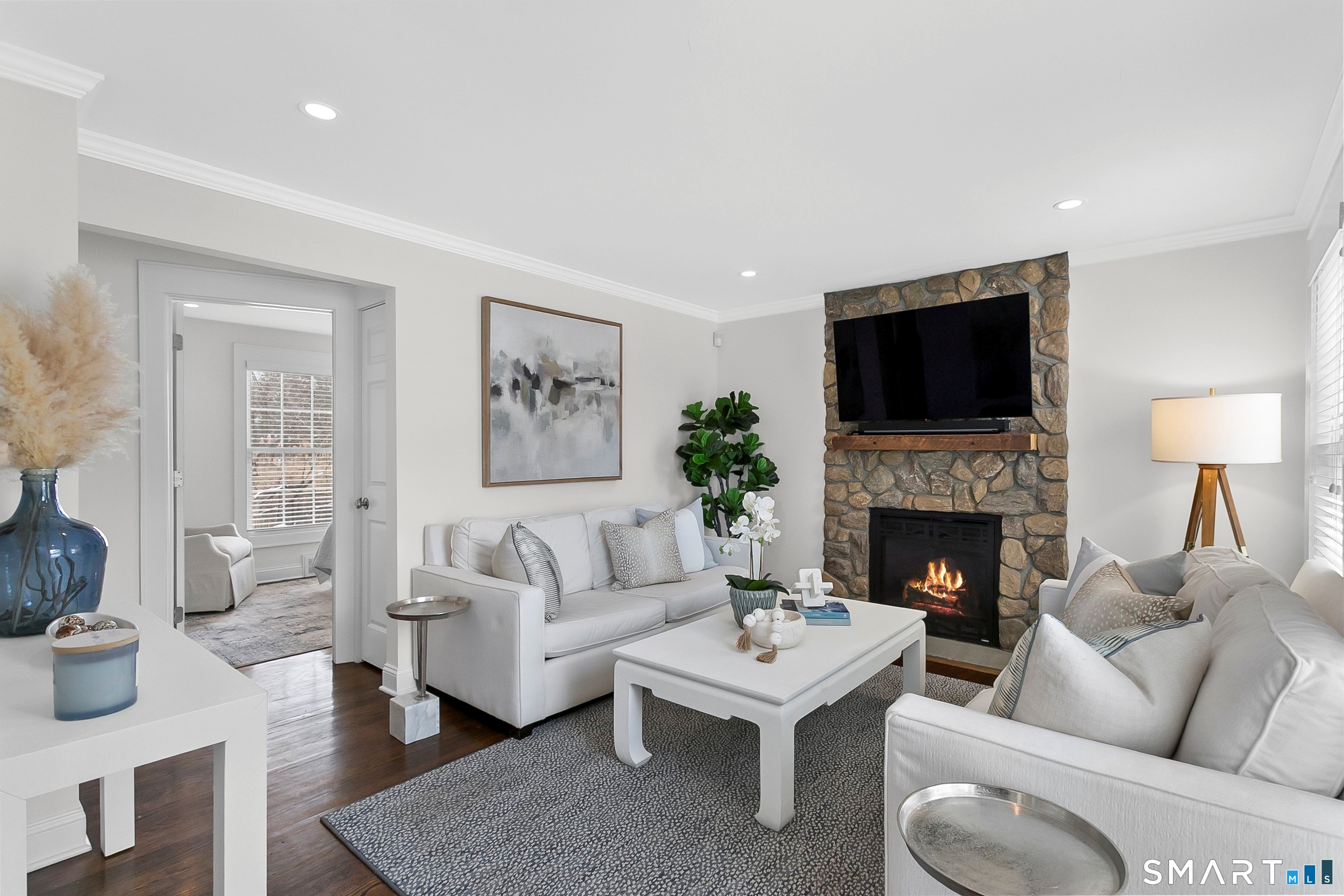 877 South Pine Creek Road