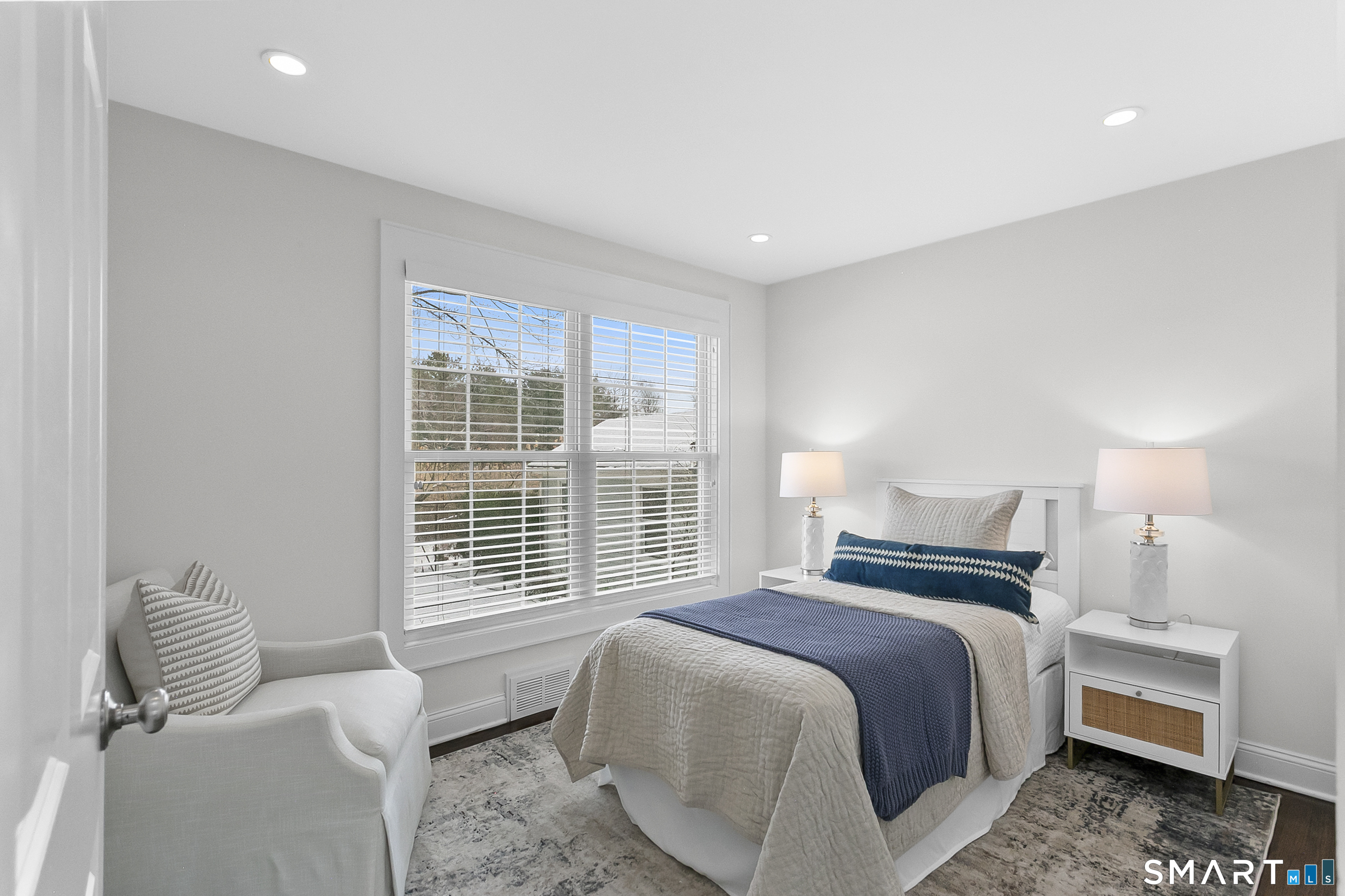 877 South Pine Creek Road