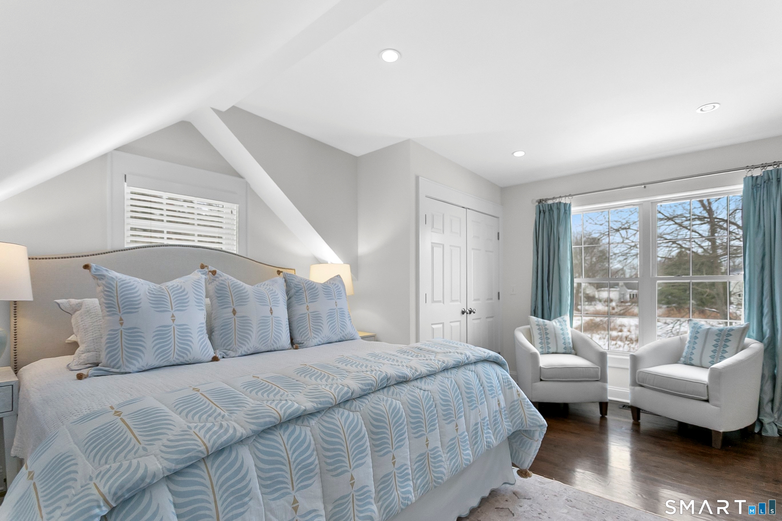 877 South Pine Creek Road