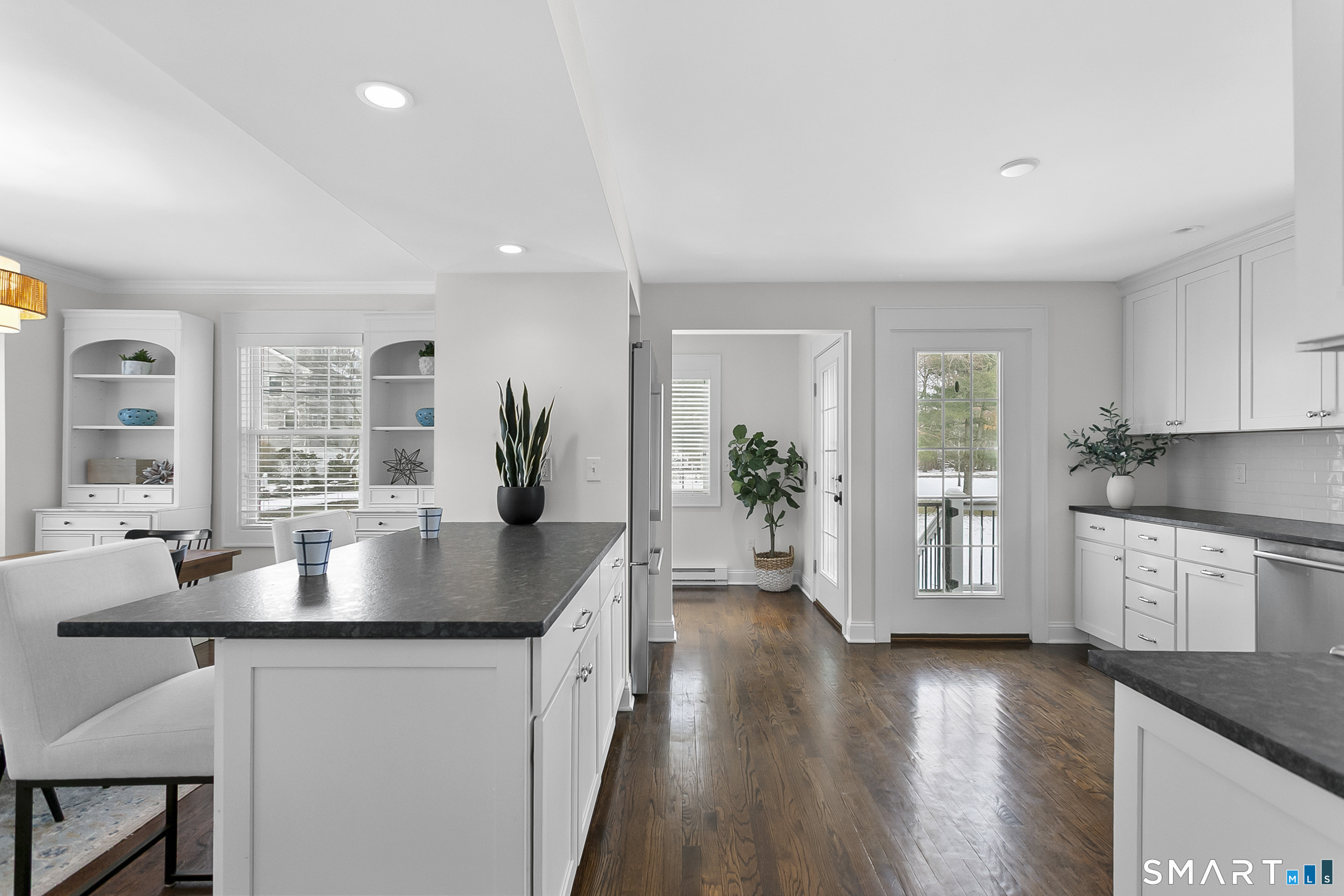 877 South Pine Creek Road