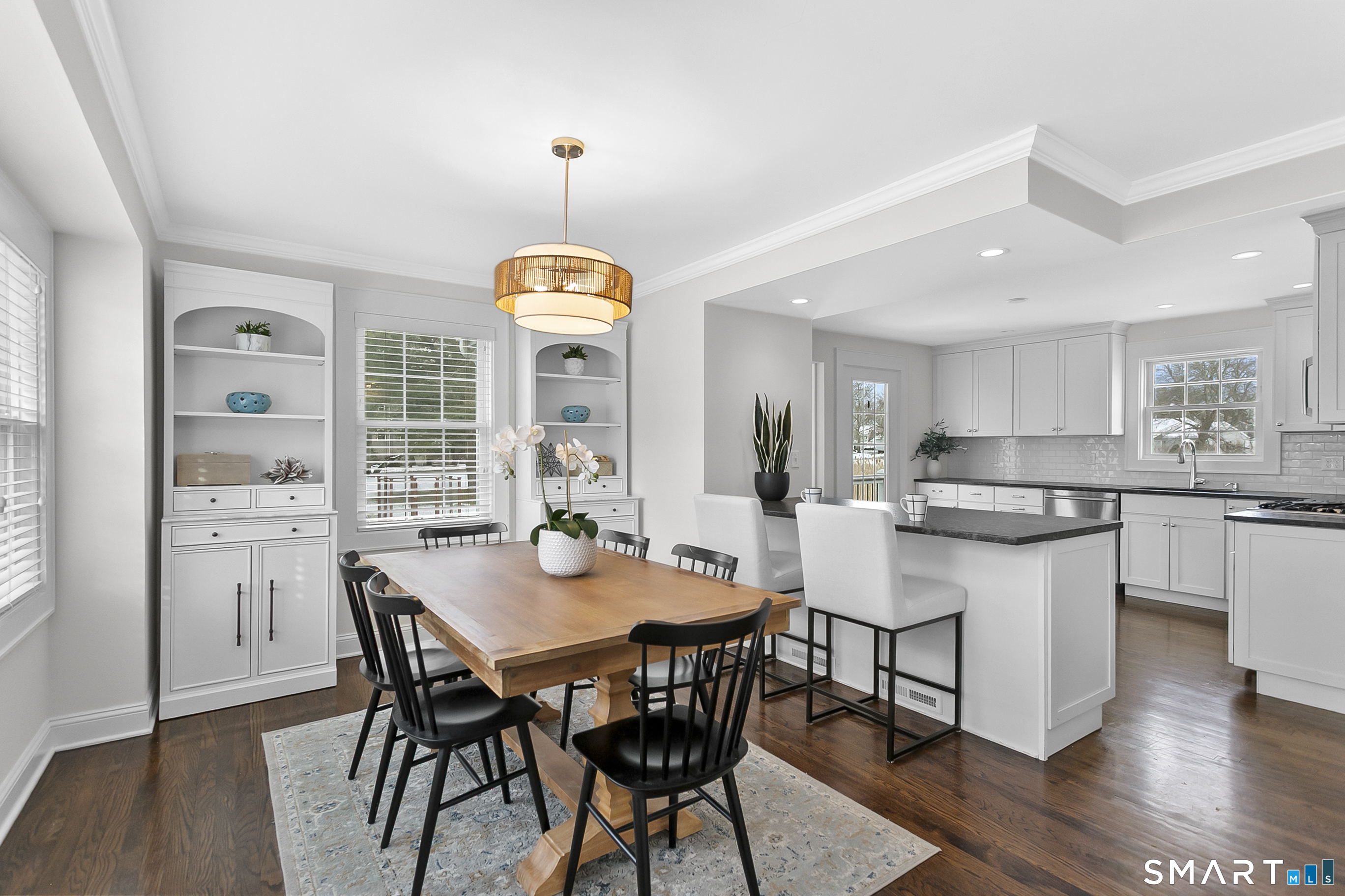 877 South Pine Creek Road