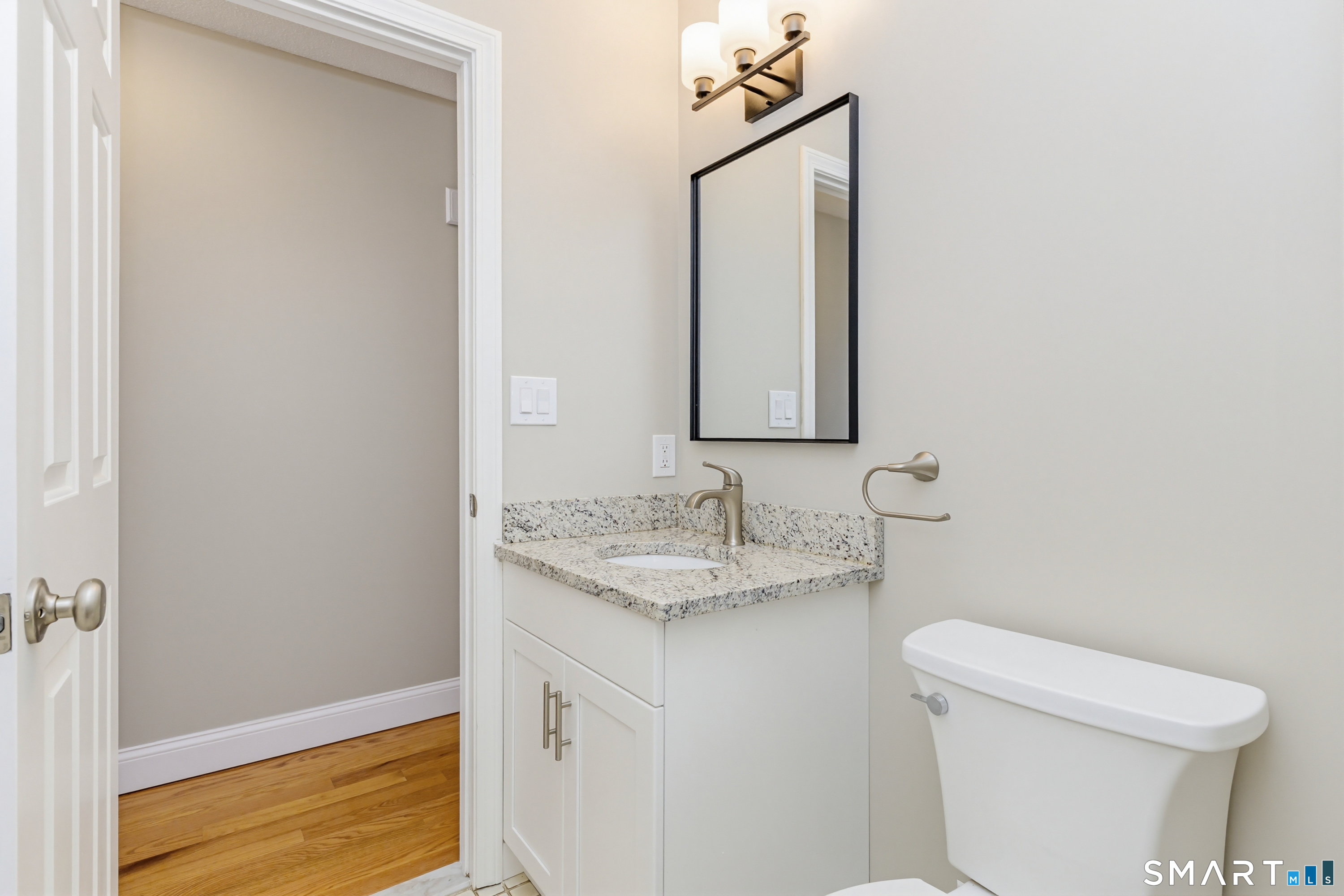 273 Derby Avenue 904