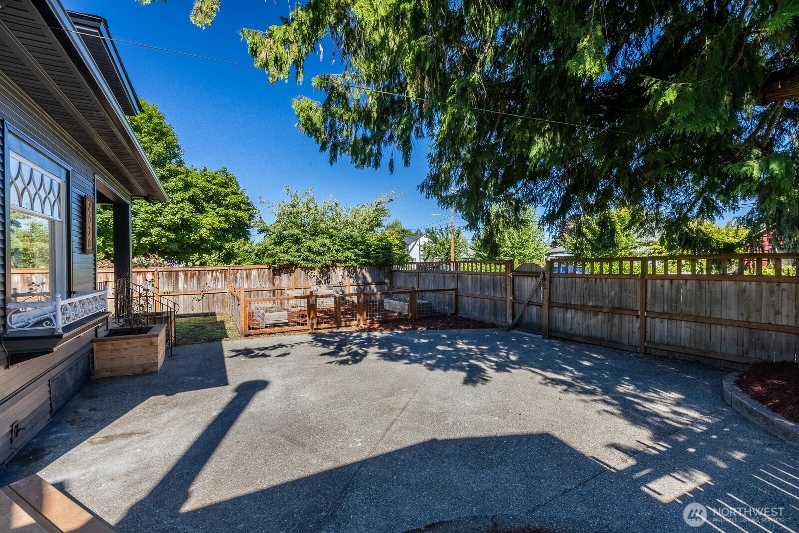 4020 N 34th Street
