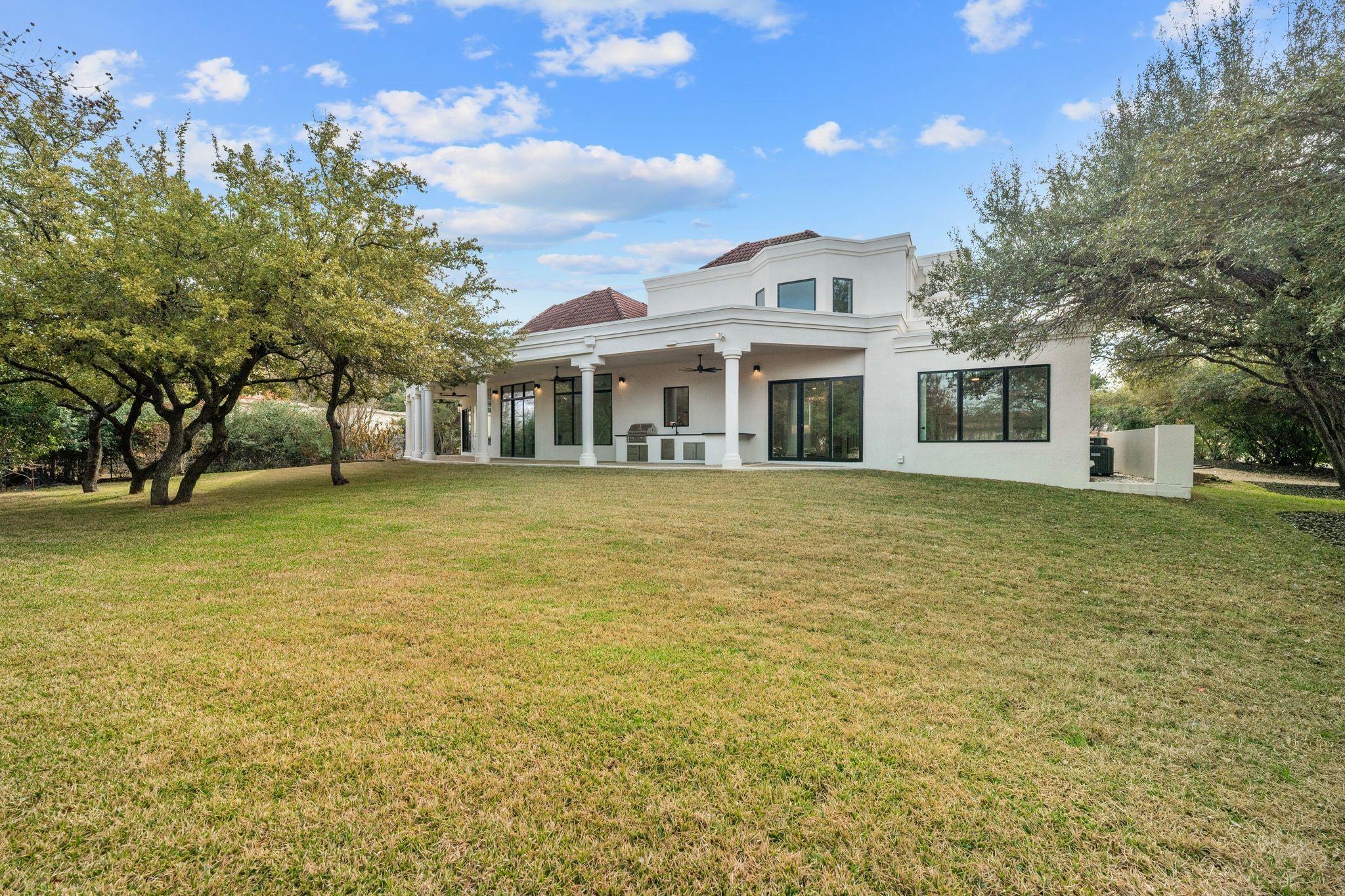 16018 Fontaine Ave