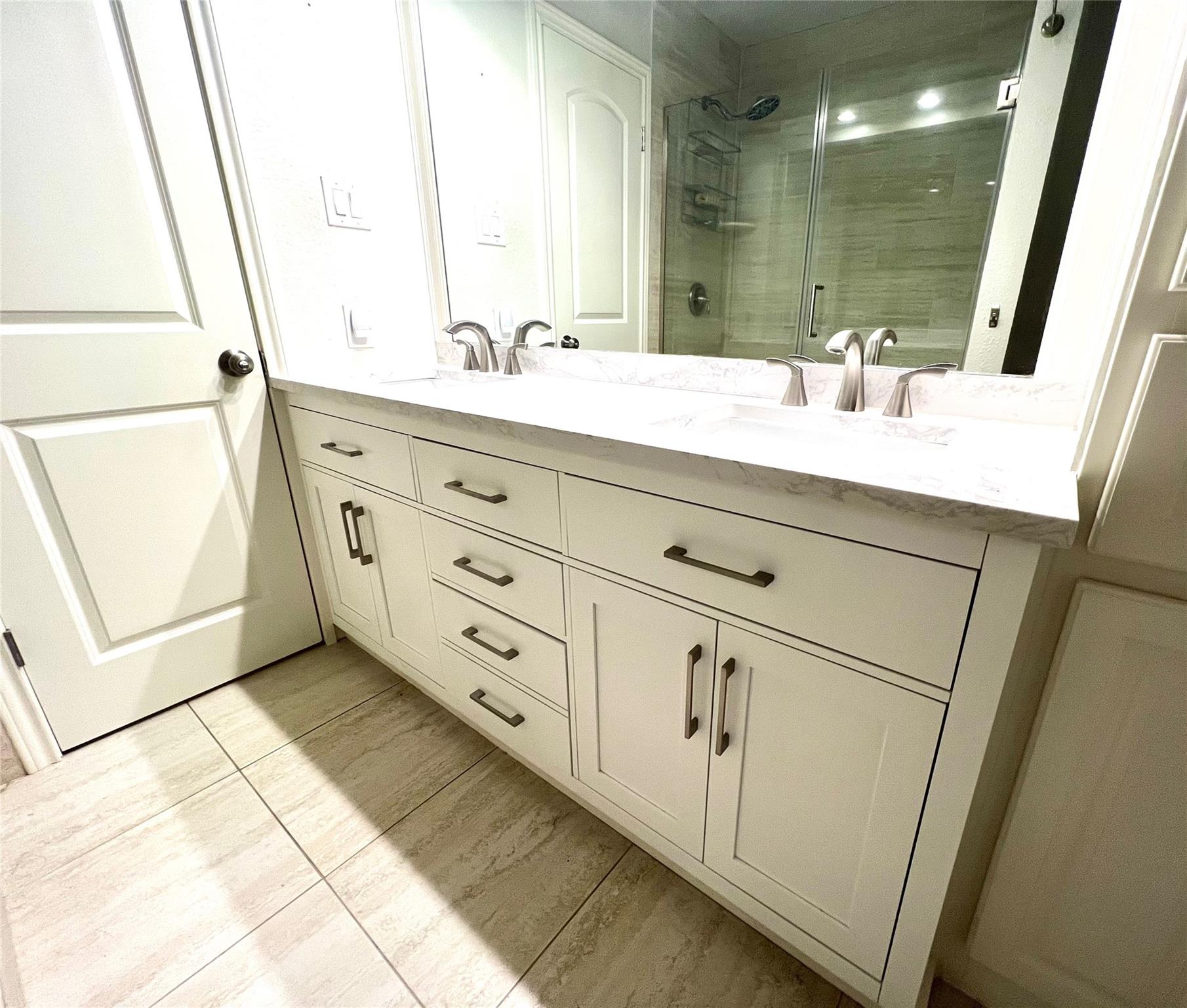 8810 Mountain Path CIR