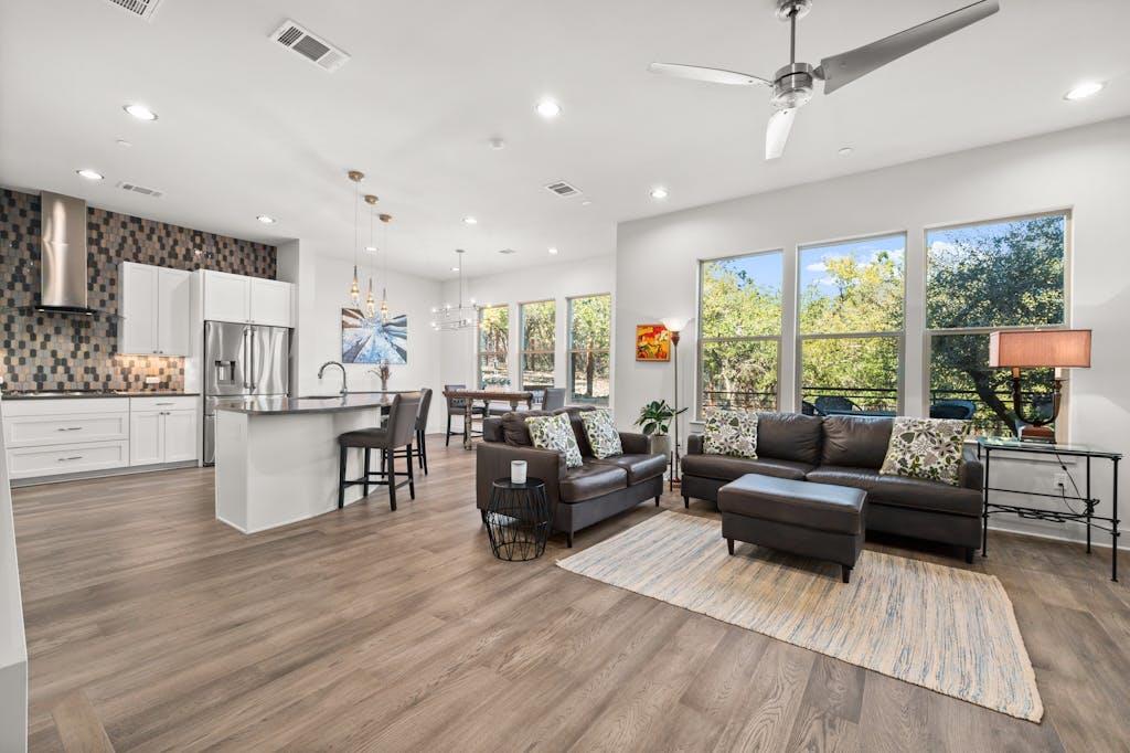 8110 Ranch Road 2222 # 92