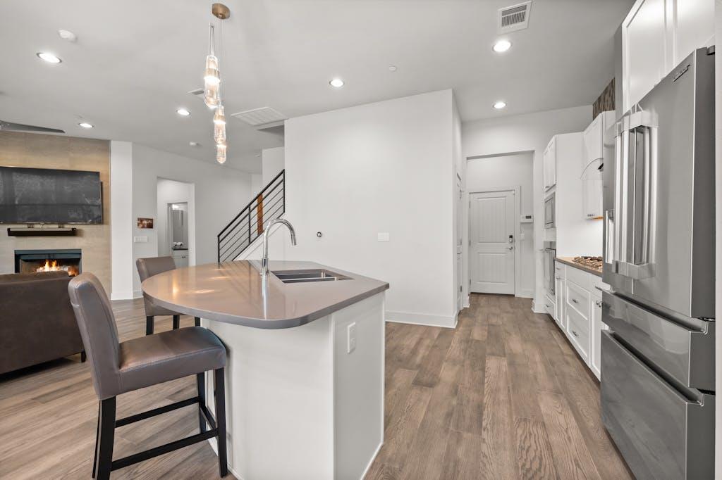 8110 Ranch Road 2222 # 92