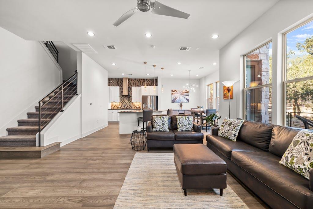 8110 Ranch Road 2222 # 92
