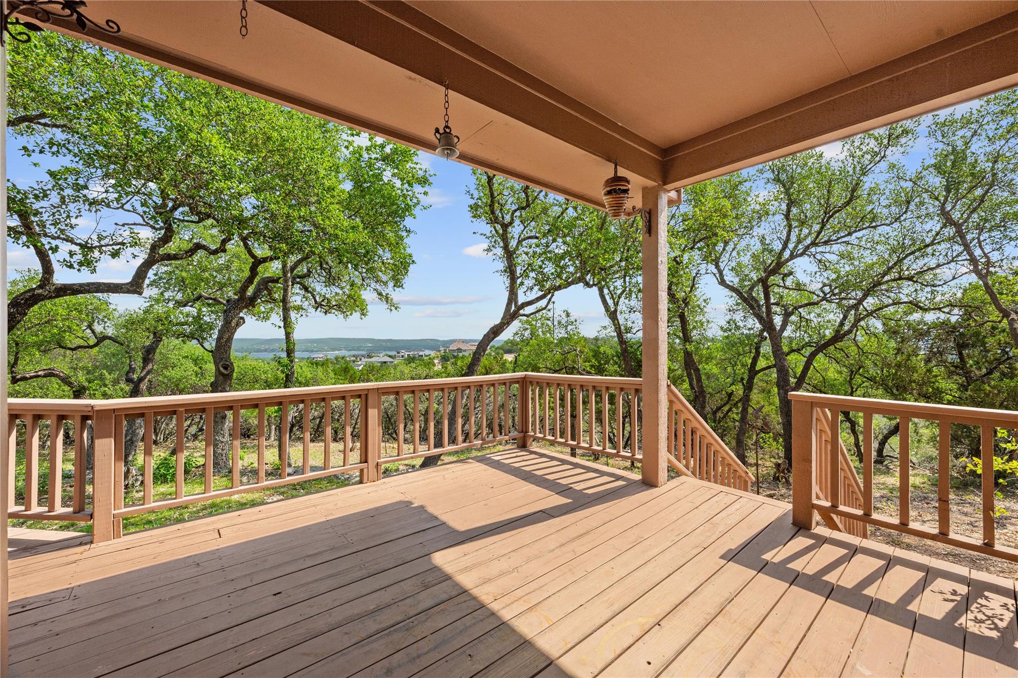 4505 Poteau CIR