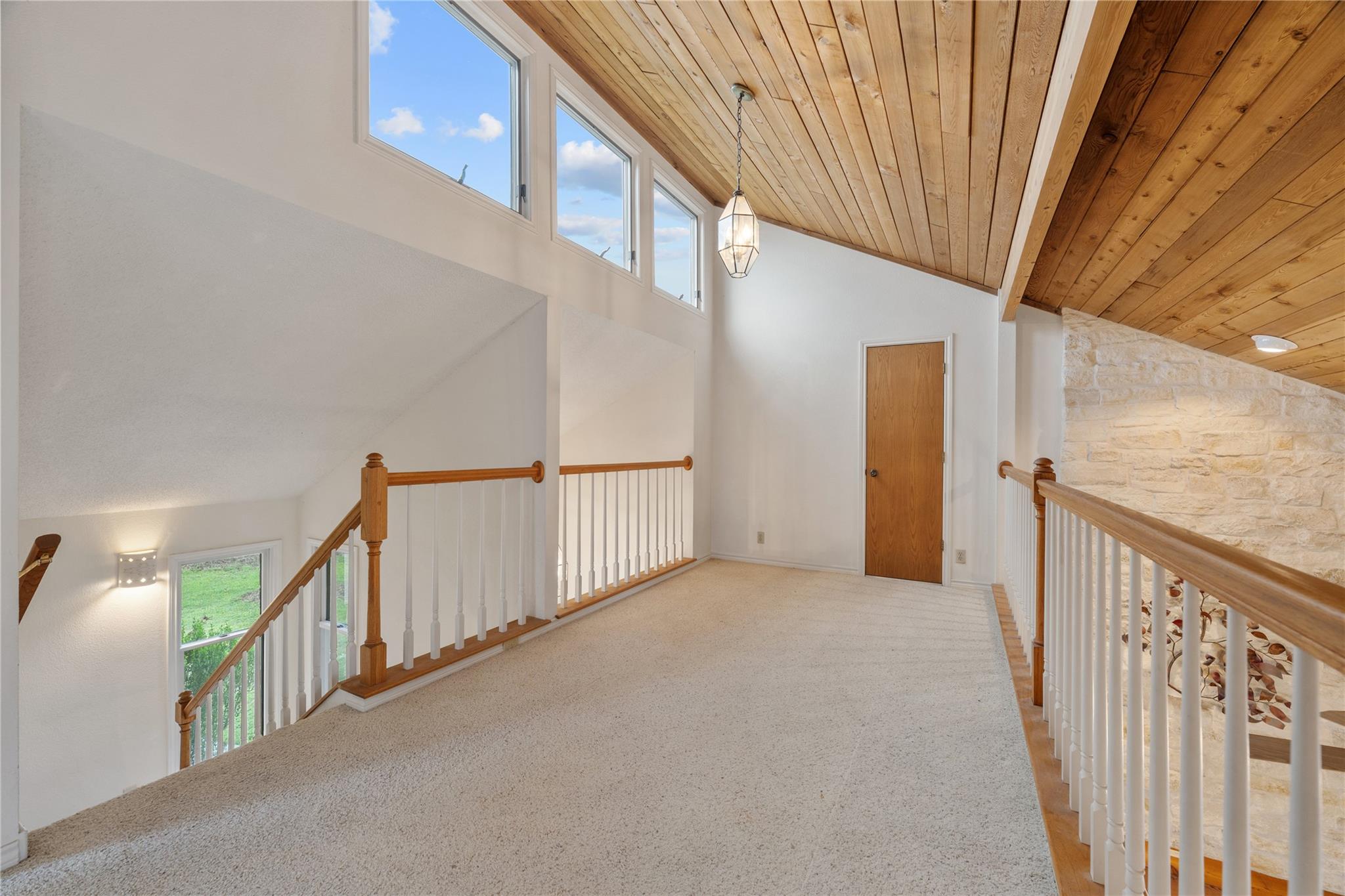 4505 Poteau CIR